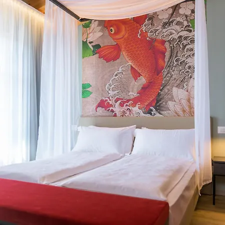 Regina Del Garda 4* 토스콜라노마데노