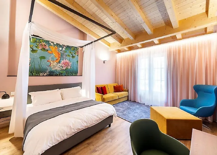 Regina Del Garda Toscolano-Maderno